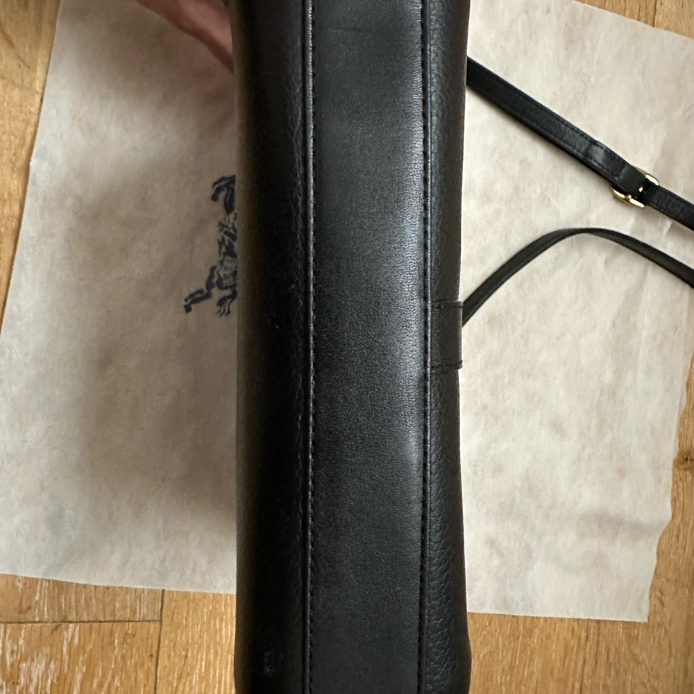 BURBERRY Shoulder Bag Crossbody Pochette Horse Logo Leather Black fashion goods - Picture 5 of 9